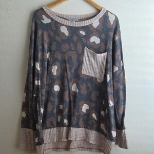 Women's Leopard Print Sweater with Pocket